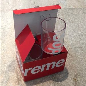 Supreme Mugs (new in box 📦 set of 2)